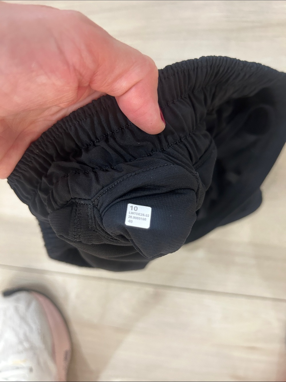lululemon athletica Black Women's Running Shorts with Reflective Trim - Picture 2 of 3
